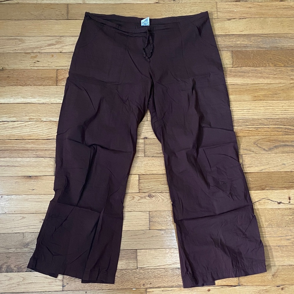 Be Present Yoga Pants Size Small Brown Back Slits 3/4 length used S